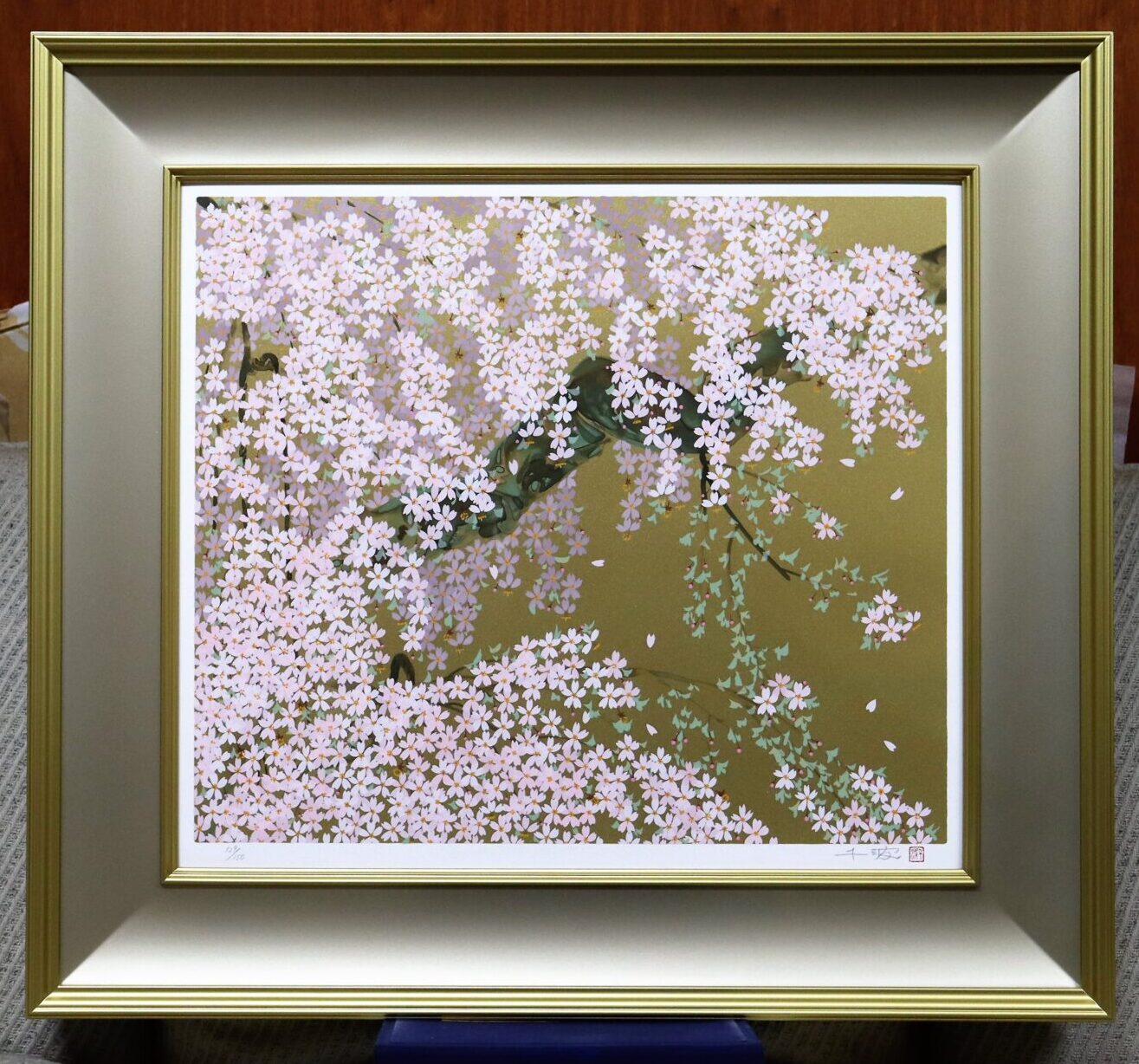 おうちギャラリー 中島千波先生の「高山村の枝垂桜」版画を紹介します 